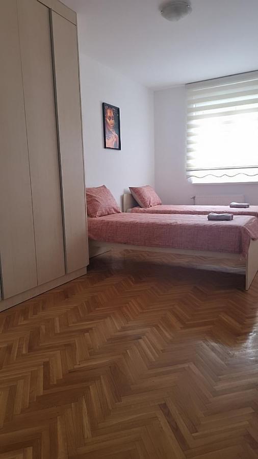 Vodenica Apartment โนวีซาด ภายนอก รูปภาพ