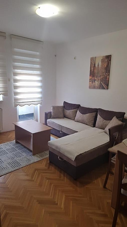 Vodenica Apartment โนวีซาด ภายนอก รูปภาพ