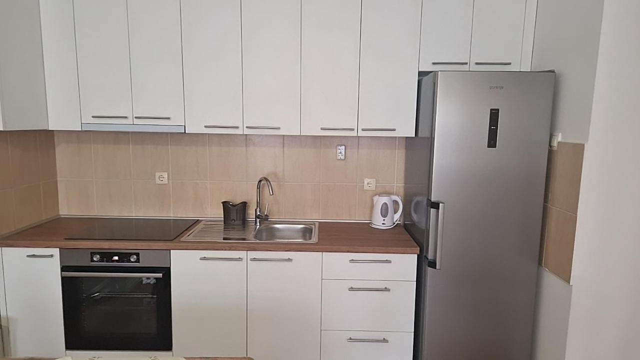 Vodenica Apartment โนวีซาด ภายนอก รูปภาพ